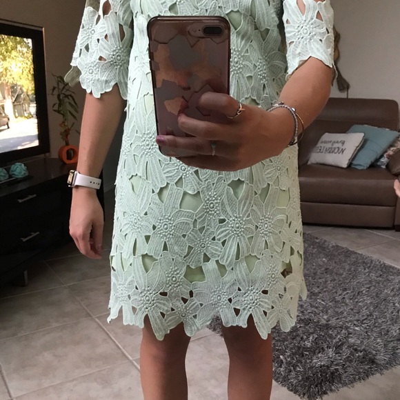 Spring dress - Picture 3 of 8